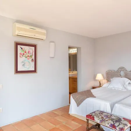 Villa Exquisite In The Emporda Costa Brava