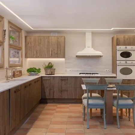 Exquisite In The Emporda Costa Brava Villa