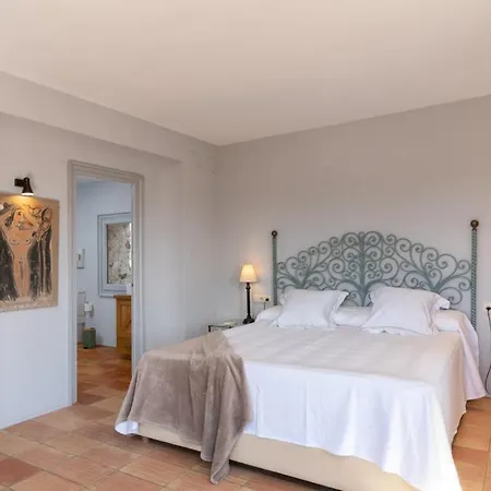 Villa Exquisite In The Emporda Costa Brava *